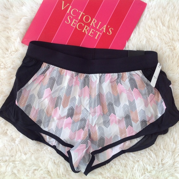 Victoria's Secret Best VSX Shorts - Picture 2 of 5